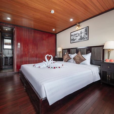 Hotel Ruby Cruise Hạ Long Exterior foto