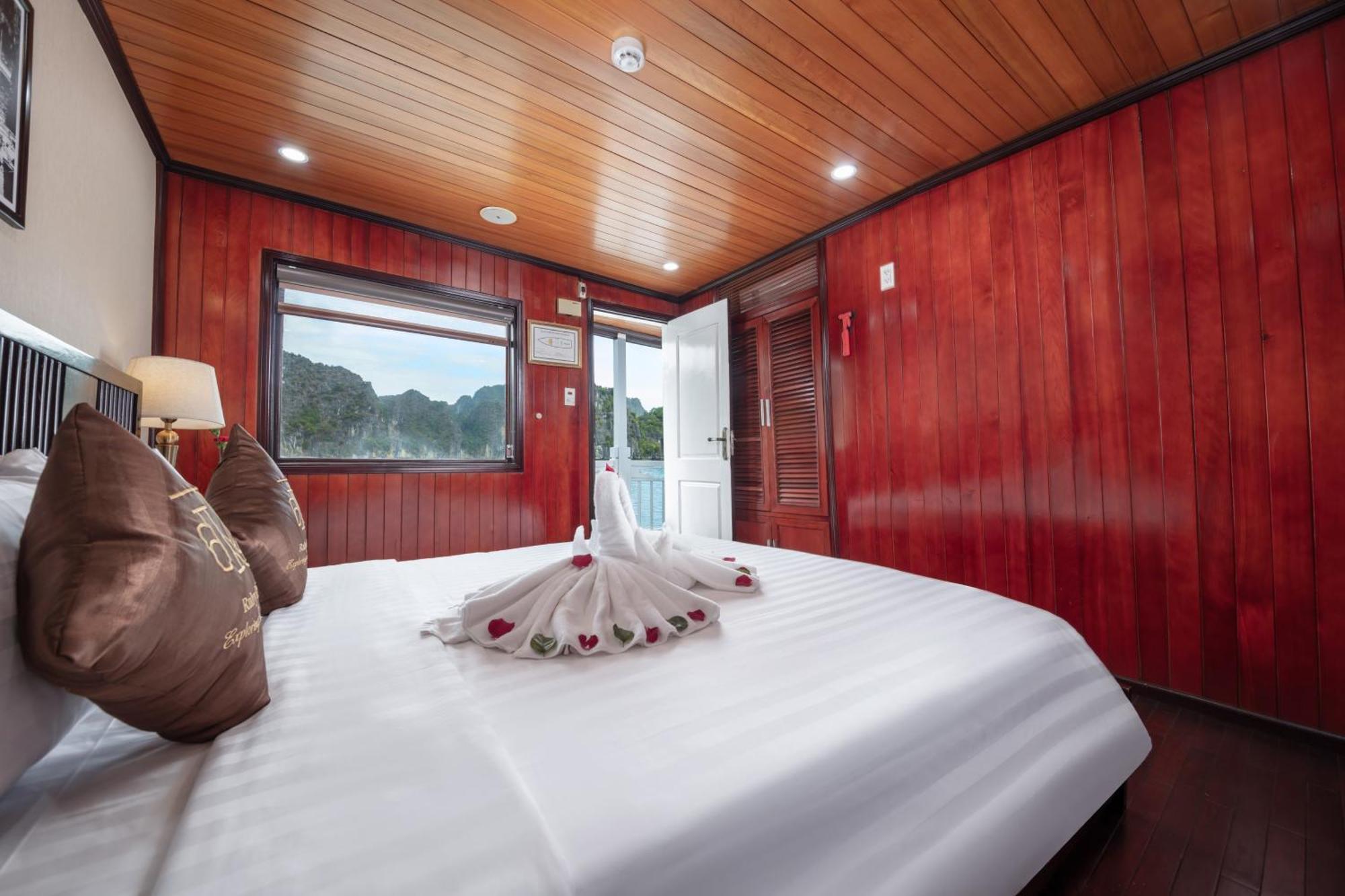 Hotel Ruby Cruise Hạ Long Exterior foto