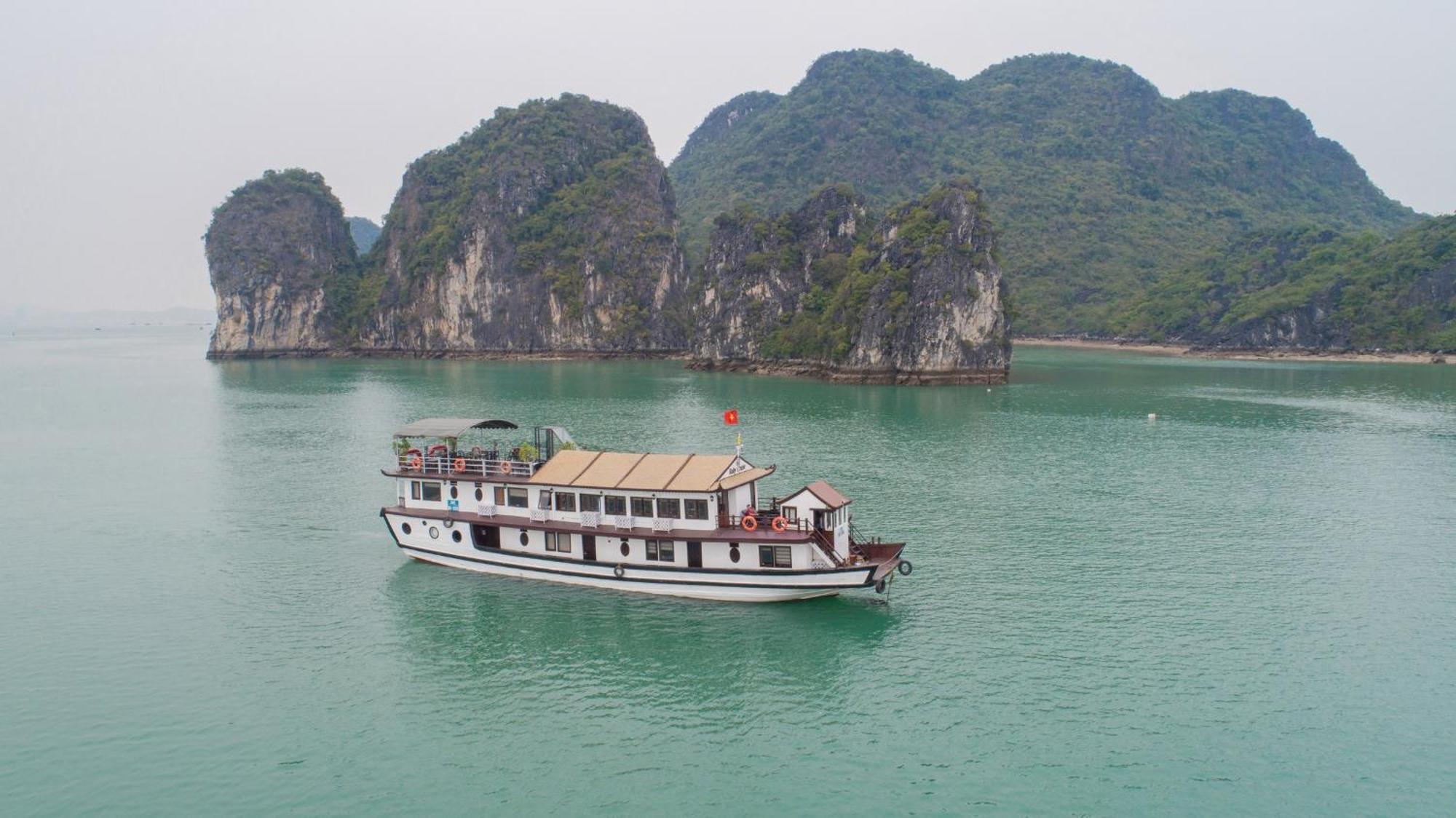 Hotel Ruby Cruise Hạ Long Exterior foto